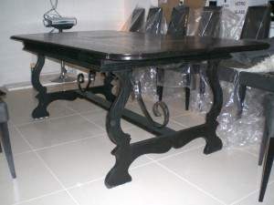 BLACK OAK AND AGED PARKETRY EXTENDERABLE TABLE (2)