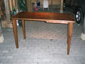 CONTEMPORY DESK