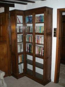 CORNER OAK BOOK CASE