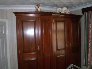 MAHOGANY SHAPED WARDROBE (2)