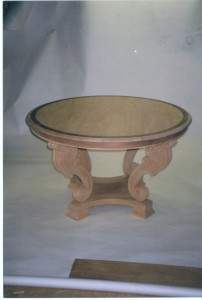 ROUND MAH TABLE